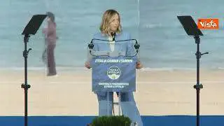 Ovazione per Meloni che si candida alle Europee: Sono soldato e mi schiero in prima linea