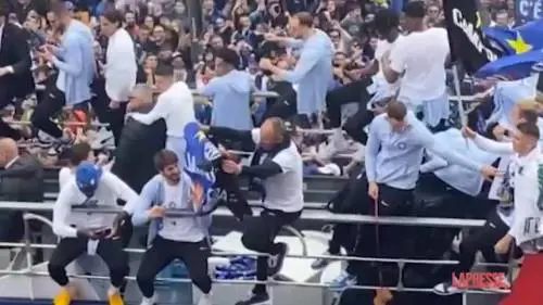 Festa Inter, il bagno di folla visto dall'alto