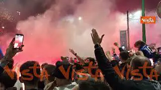 L'Inter festeggia lo scudetto, il coro dei tifosi: "I campioni dell'Italia siamo noi"