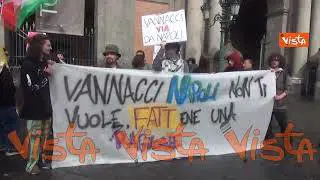 Vannacci a Napoli, presidio contro il generale a Piazza del Plebiscito