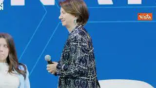 Roccella contestata agli Stati Generali della Natalità: "Non mi fanno parlare"