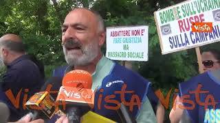 "Meloni fermi gli abbattimenti", la protesta a Caivano nel giorno della visita della Premier