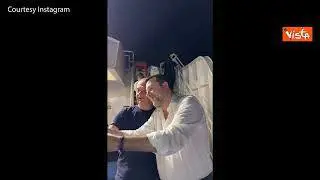 Salvini interrotto in diretta Instagram sul traghetto a Messina: "Un selfie? Certo"