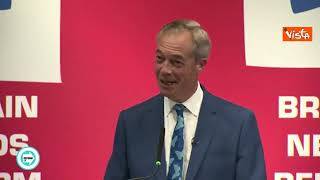 Nigel Farage si candida con il partito Reform per le elezioni nel Regno Unito