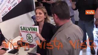 Salvini contestato alla Stampa Estera su cannabis legale, il ministro: "Fate l'amore, non le canne"