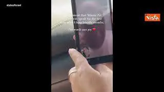 Liberati ostaggi di israeliani, la prima videochiamata di Shlomi Ziv