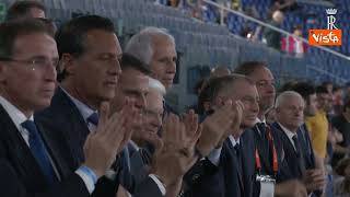 Battocletti oro nei 10mila metri agli europei, giro di pista dopo la vittoria e saluto a Mattarella