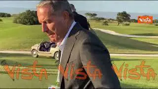 "Giorgia I'm your fan", l'urlo di una giornalista straniera a Meloni che risponde: "Grazie mille"