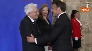 G7, Macron arriva senza la consorte alla cena da Mattarella al Castello Svevo di Brindisi