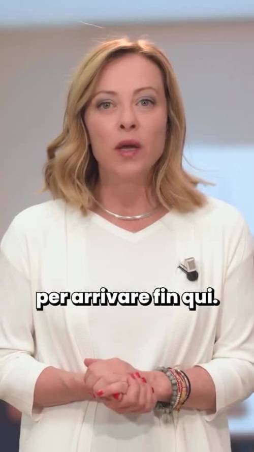 "L'Italia crede in voi". L'incoraggiamento di Meloni per i maturandi