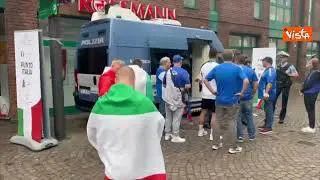 Euro 2024, ecco il "Punto Italia" della Polizia a Gelsenkirchen per info e assistenza ai tifosi