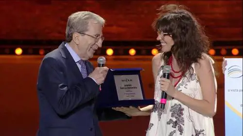 Anna Castiglia vince Musicultura con l'inno contro il vittimismo