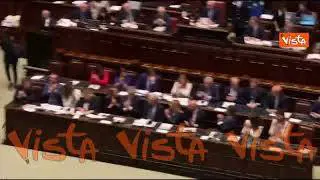 Standing ovation per Meloni da Maggioranza al termine dell'informativa alla Camera su Consiglio Ue
