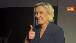 Elezioni in Francia, vince il Fronte Nazionale, Le Pen ringrazia i francesi con il pollice in su