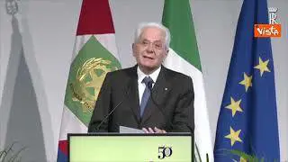 Mattarella: "La guerra soffoca la democrazia"