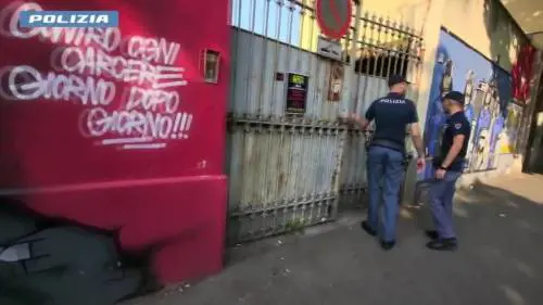 La polizia sequestra il centro sociale anarchico di Torino