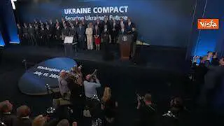 La reazione di Zelensky alla gaffe di Biden a Washington: "Io Putin? Sono meglio" -