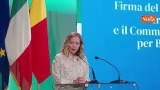 Meloni e Manfredi firmano il protocollo d'intesa per la riqualificare l'area Bagnoli a Napoli