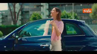 “Quando sei alla guida tutto può aspettare“, il nuovo spot Anas contro uso cellulare mentre si guida