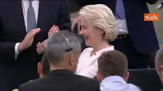 Von der Leyen rieletta Presidente della Commissione Ue. L'annuncio all'Eurocamera tra gli applausi