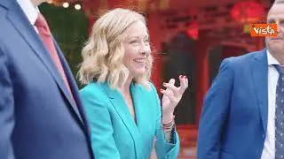 Meloni e Xi passeggiano nei giardini tradizionali della Diaoyutai State House di Pechino