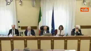 Mantovano: "Da ottobre 2022 186 indagini su infiltrazioni mafiose in flussi migratori"