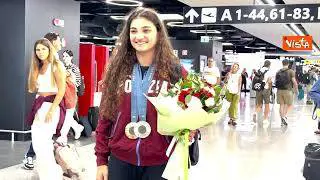 Olimpiadi 2024, accoglienza trionfale per Manila Esposito a Fiumicino