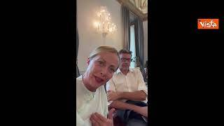 Meloni in un video con Giorgietti sui social: “No, il Governo non abolirà l’assegno unico”