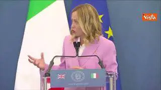 Italia-Gb, Meloni: "Priorità tutela diritti italiani residenti in Regno Unito dopo Brexit"