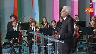 Mattarella: "Non abbandonare ragazzi a chiusura solitaria, smartphone non è vita"