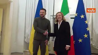 Italia-Ucraina, l'incontro a Villa Pamphilj tra Meloni e Zelensky. Le immagini