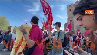 "Palestina e Libano liberi", il corteo a Roma con bandiere e kefiah