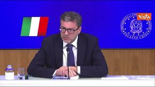 Manovra, Giorgetti: "Contributo da banche e assicurazioni, io lo chiamo sacrificio"