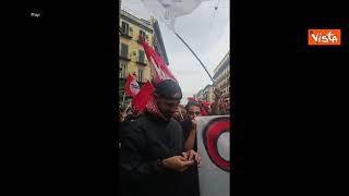 G7 Difesa a Napoli, la manifestazione di protesta dei comitati antagonisti