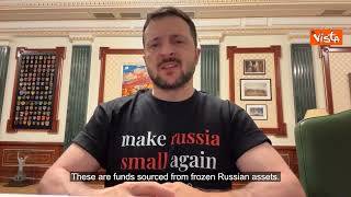 "Make Russia small again", la nuova t-shirt di Zelensky che fa il verso al motto di Trump