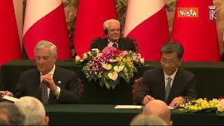 Firma intese Italia-Cina alla presenza dei Presidenti Mattarella e Xi Jinping a Pechino
