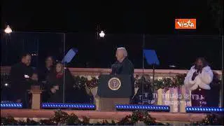 Biden fa il countdown per l'accensione dell'albero di Natale della Casa Bianca