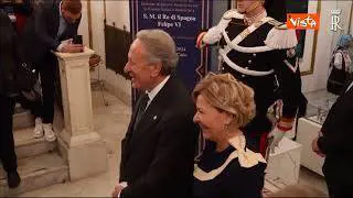 Mattarella arriva a teatro San Carlo per la cerimonia di conferimento della laurea al Re di Spagna