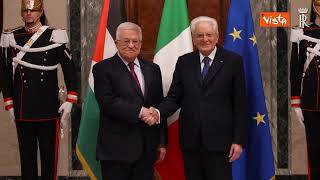 La stretta di mano tra Mattarella e il Presidente della Palestina Abu Mazen