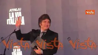 Atreju 2024, standing ovation per il Presidente dell'Argentina Javier Milei