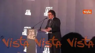 Atreju 2024, Milei saluta la sala con il suo slogan iconico: "Viva la libertad carajo!"