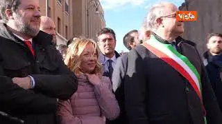 Gualtieri taglia il nastro tricolore all'inaugurazione di Piazza Pia a Roma
