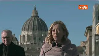 Meloni: Per il 2025 mettiamo nello zaino solo l'utile, per andare più veloci e vedere l'essenziale