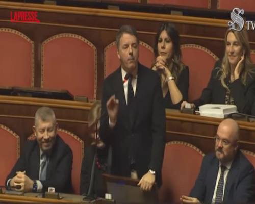 Senato, scontro tra Renzi e La Russa