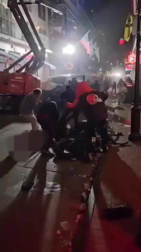 New Orleans, spari sulla folla radunatasi per Capodanno