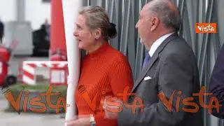 Le lacrime di gioia della mamma di Cecilia Sala al suo rientro in Italia dopo la prigionia in Iran