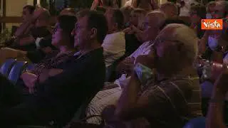 Addio a Oliviero Toscani, ecco il fotografo al "Passaggi Festival" di Fano nel 2020