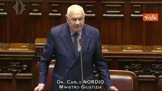 Lapsus di Nordio in Aula: Rammarico per non aver partecipato a tutte le "udienze" (anziché sedute)