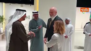 Edi Rama e Meloni insieme ad Abu Dhabi. Lui con completo grigio e sneakers bianche