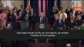 Trump: "Dio mi ha salvato per rendere di nuovo grande l'America"